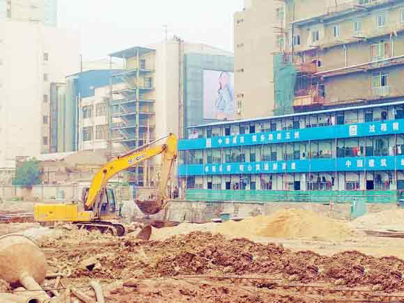 Excavator loader Laos construction heavy responsibilities